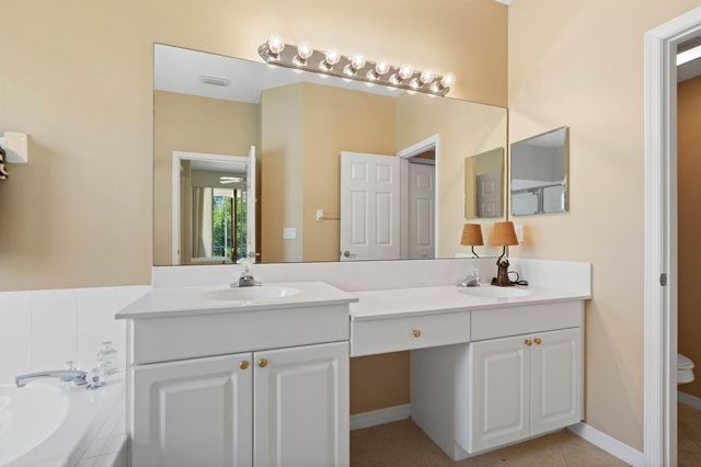 3716 NW Deer Oak Drive, Jensen Beach, FL 34957