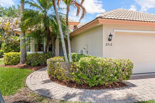 3716 NW Deer Oak Drive, Jensen Beach, FL 34957