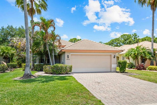 3716 NW Deer Oak Drive, Jensen Beach, FL 34957
