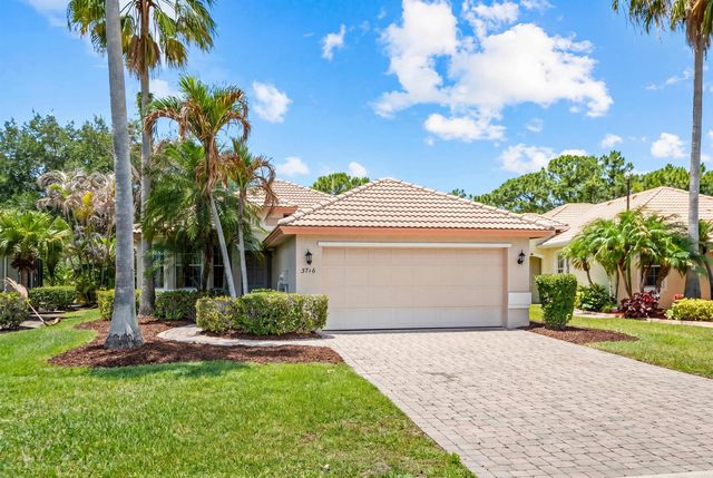 3716 NW Deer Oak Drive, Jensen Beach, FL 34957