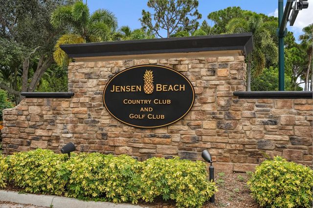 3716 NW Deer Oak Drive, Jensen Beach, FL 34957