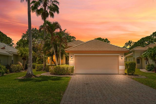 3716 NW Deer Oak Drive, Jensen Beach, FL 34957