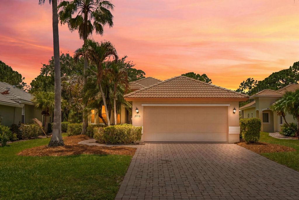3716 NW Deer Oak Drive, Jensen Beach, FL 34957