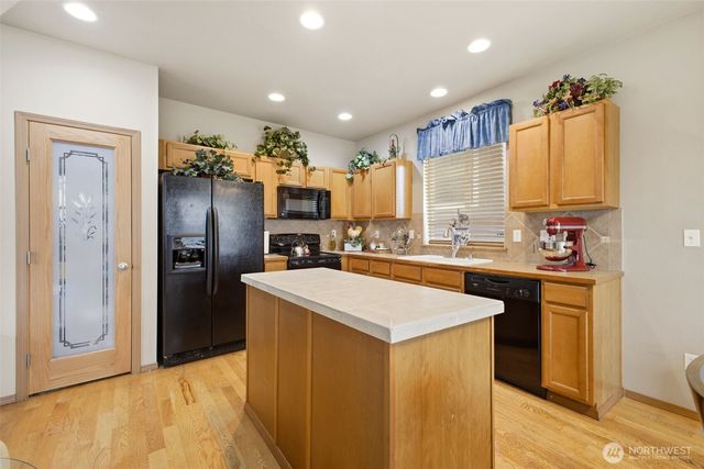 18623 115th Avenue E, Puyallup, WA 98374