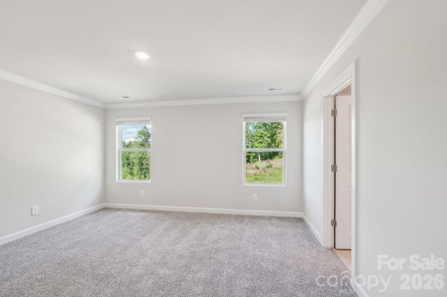 1330 30th Street Lane NE, Hickory, NC 28613