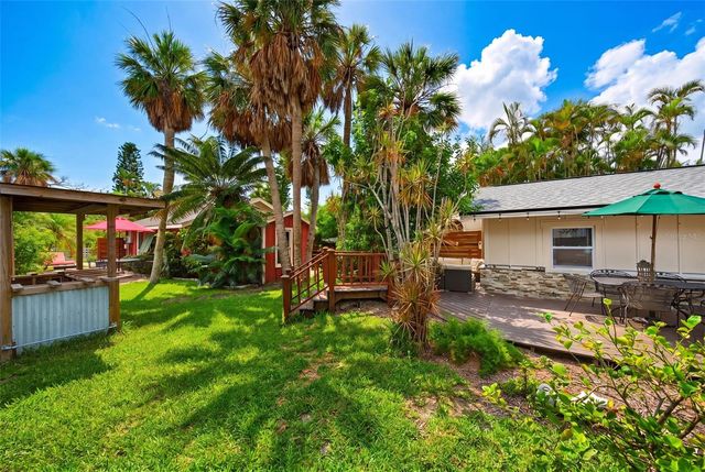 660 LINLEY STREET, Longboat Key, FL 34228
