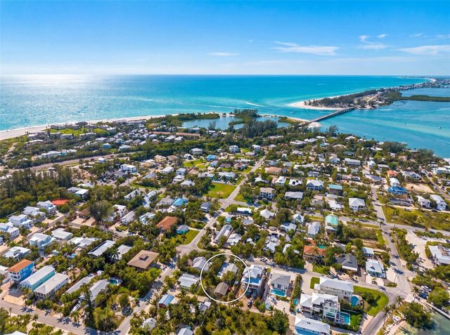 660 LINLEY STREET, Longboat Key, FL 34228