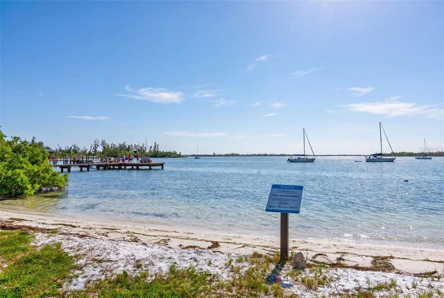 660 LINLEY STREET, Longboat Key, FL 34228