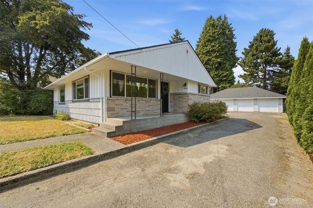 2016 Dickinson Avenue NW, Olympia, WA 98502
