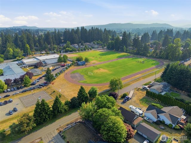 2016 Dickinson Avenue NW, Olympia, WA 98502