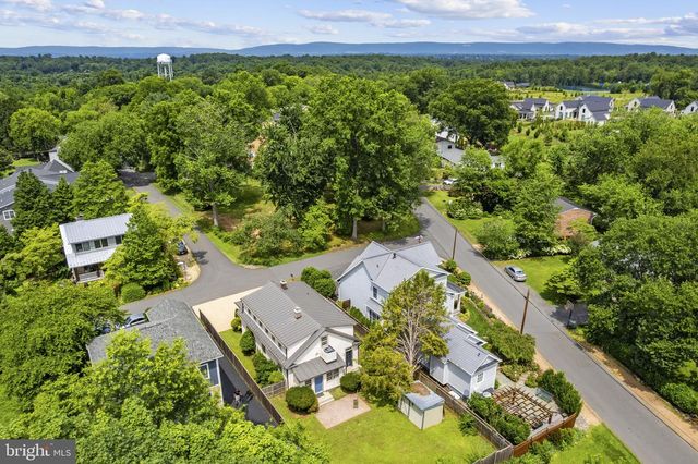 107 WALNUT, Middleburg, VA 20117