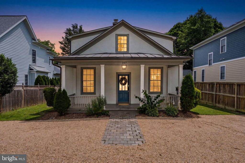 107 WALNUT, Middleburg, VA 20117