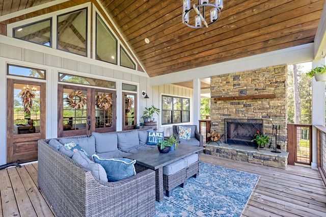 359 New Water Way, Blairsville, GA 30512