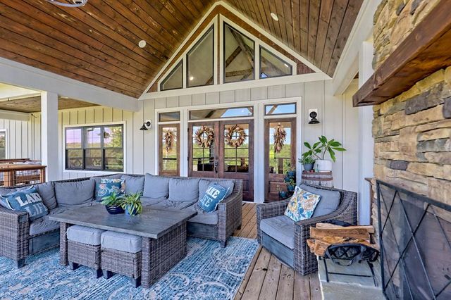 359 New Water Way, Blairsville, GA 30512