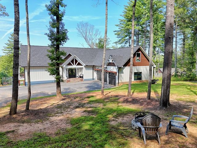 359 New Water Way, Blairsville, GA 30512