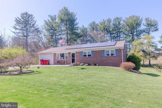 13828 PARADISE CHURCH RD, Hagerstown, MD 21742