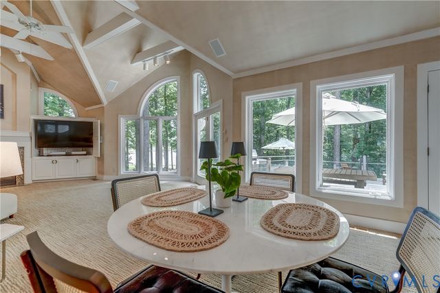9 Deer Run Rd, Manakin Sabot, VA 23103