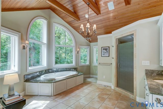 9 Deer Run Rd, Manakin Sabot, VA 23103