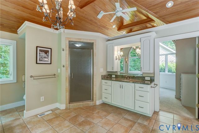 9 Deer Run Rd, Manakin Sabot, VA 23103