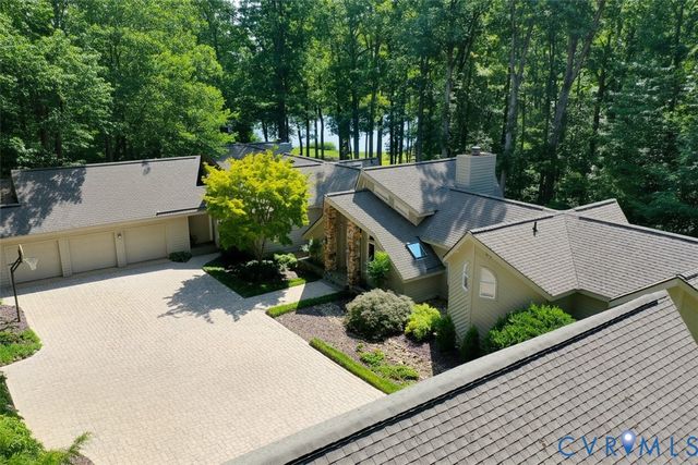 9 Deer Run Rd, Manakin Sabot, VA 23103