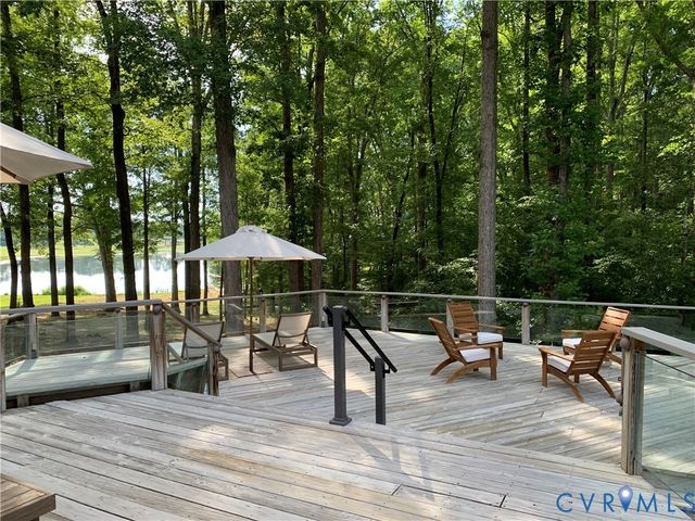 9 Deer Run Rd, Manakin Sabot, VA 23103