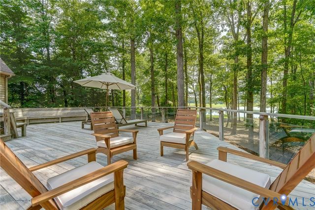 9 Deer Run Rd, Manakin Sabot, VA 23103