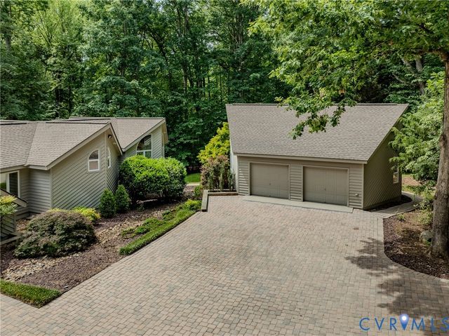 9 Deer Run Rd, Manakin Sabot, VA 23103