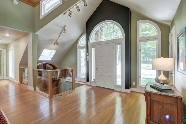 9 Deer Run Rd, Manakin Sabot, VA 23103