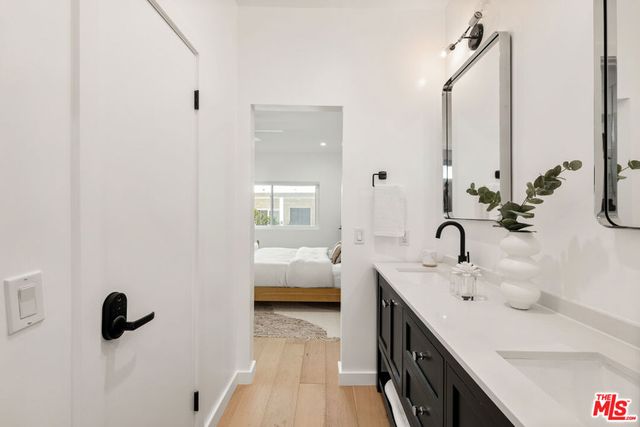 1131 12th Street 102, Santa Monica, CA 90403