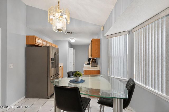 485 SHAMROCK S, Jacksonville, FL 32218