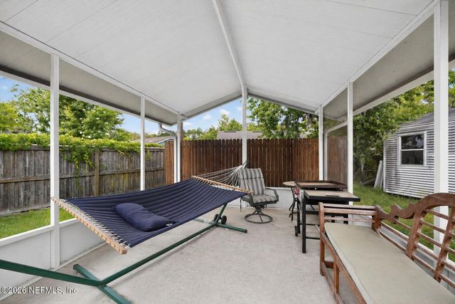 485 SHAMROCK S, Jacksonville, FL 32218