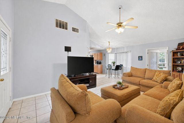 485 SHAMROCK S, Jacksonville, FL 32218