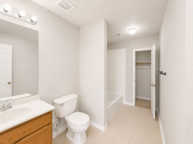 432 Chestnut Lane 434, Desoto, TX 75115