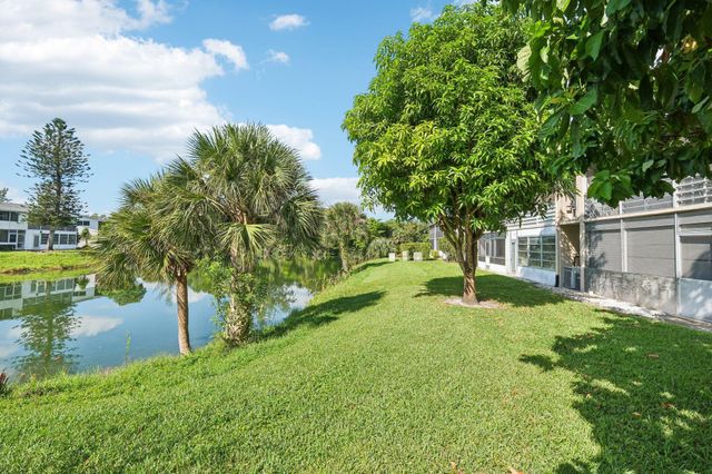 183 Northampton J, West Palm Beach, FL 33417