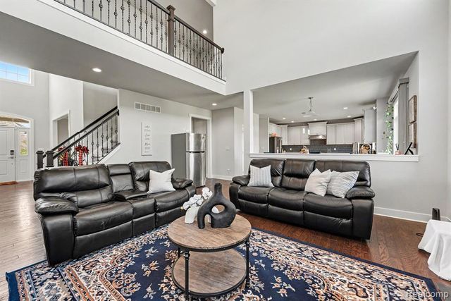 1303 Napa Drive, Canton, MI 48187