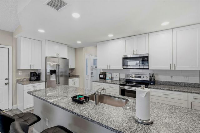 2475 GULFBREEZE CIRCLE, Palm Harbor, FL 34683