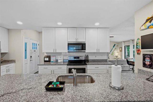 2475 GULFBREEZE CIRCLE, Palm Harbor, FL 34683