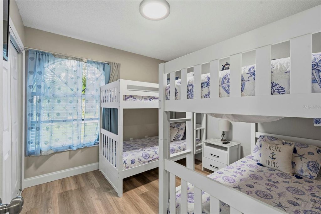 Image 19 of property listing at 2475 GULFBREEZE CIRCLE, Palm Harbor, FL 34683