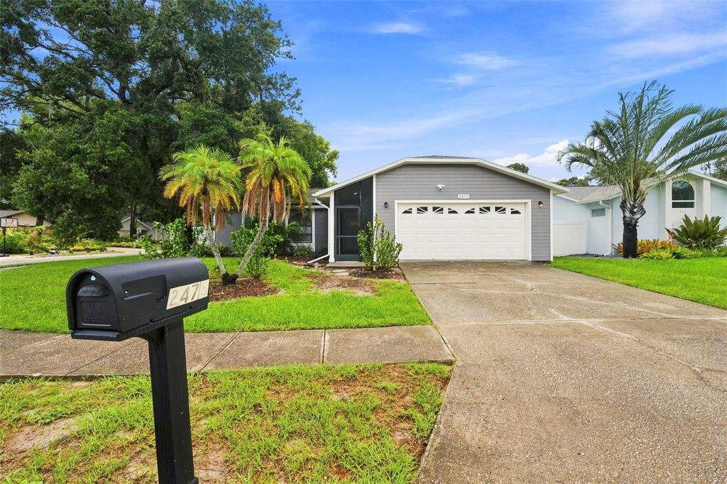 Image 5 of property listing at 2475 GULFBREEZE CIRCLE, Palm Harbor, FL 34683
