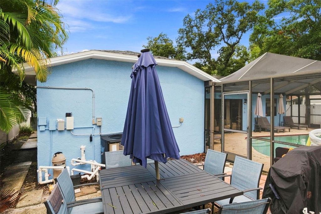 Image 58 of property listing at 2475 GULFBREEZE CIRCLE, Palm Harbor, FL 34683