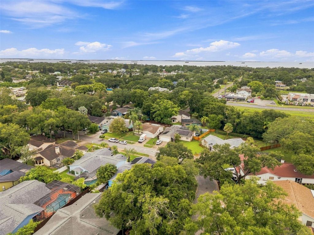 Image 68 of property listing at 2475 GULFBREEZE CIRCLE, Palm Harbor, FL 34683