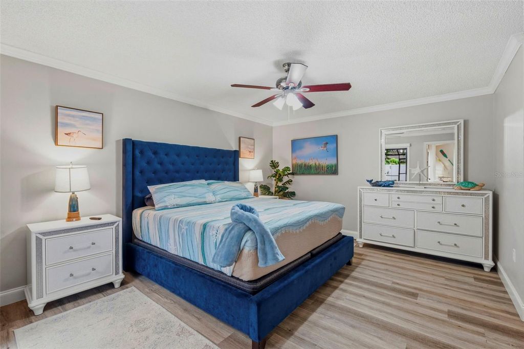 Image 8 of property listing at 2475 GULFBREEZE CIRCLE, Palm Harbor, FL 34683