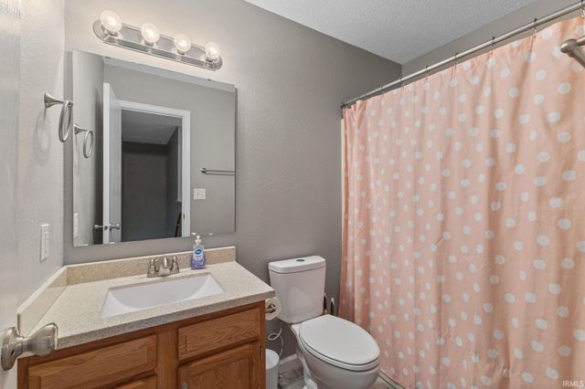 447 S Woodfield Lane, Bloomington, IN 47403