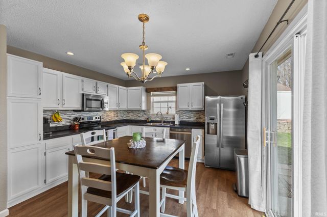 447 S Woodfield Lane, Bloomington, IN 47403