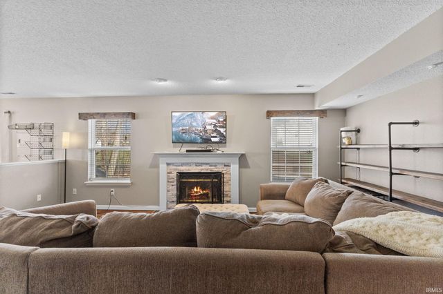 447 S Woodfield Lane, Bloomington, IN 47403