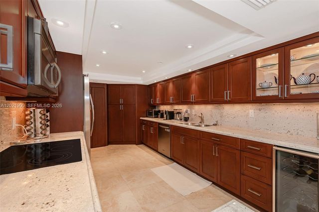 1121 Crandon Blvd E405, Key Biscayne, FL 33149