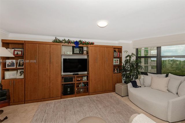 1121 Crandon Blvd E405, Key Biscayne, FL 33149