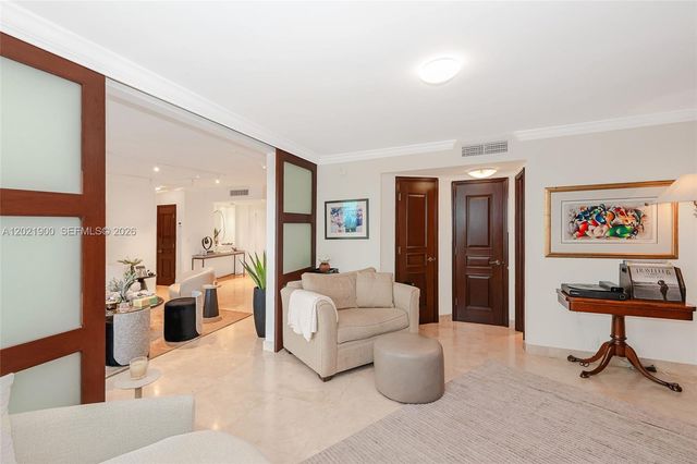 1121 Crandon Blvd E405, Key Biscayne, FL 33149