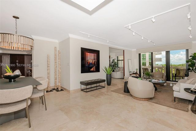 1121 Crandon Blvd E405, Key Biscayne, FL 33149