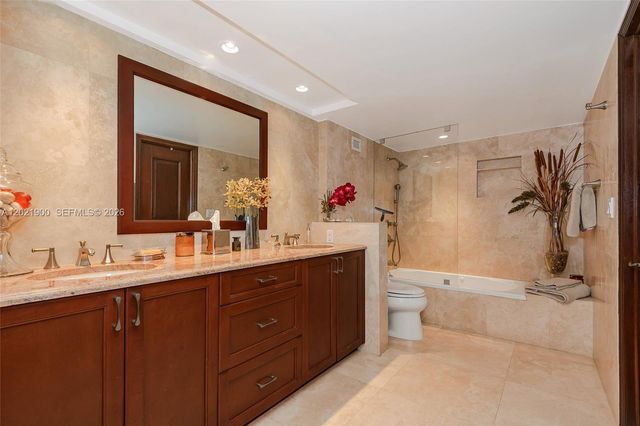 1121 Crandon Blvd E405, Key Biscayne, FL 33149